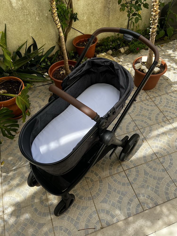 Carrinho Maxi Cosi Zelia 3 - pouco uso