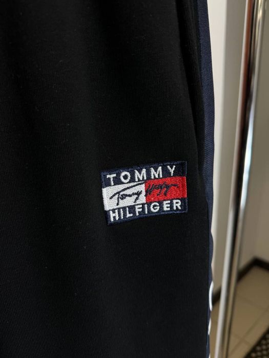 ЦЕНА ТАКОГО 3200! Женский костюм Tommy Hilfiger черный Осень-зима флис