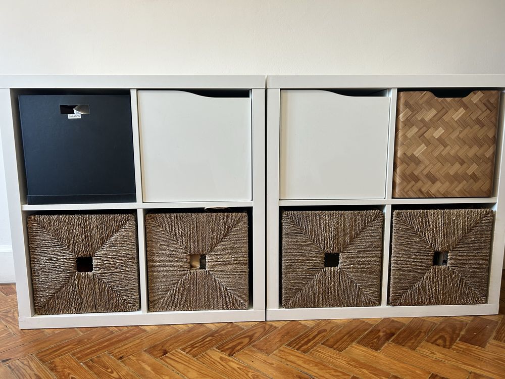 2 modulos cubos Ikea com acessorios