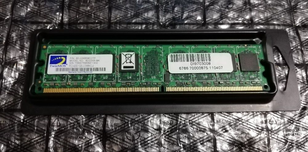 Memória PC 1 GB PC2-4200 CL4