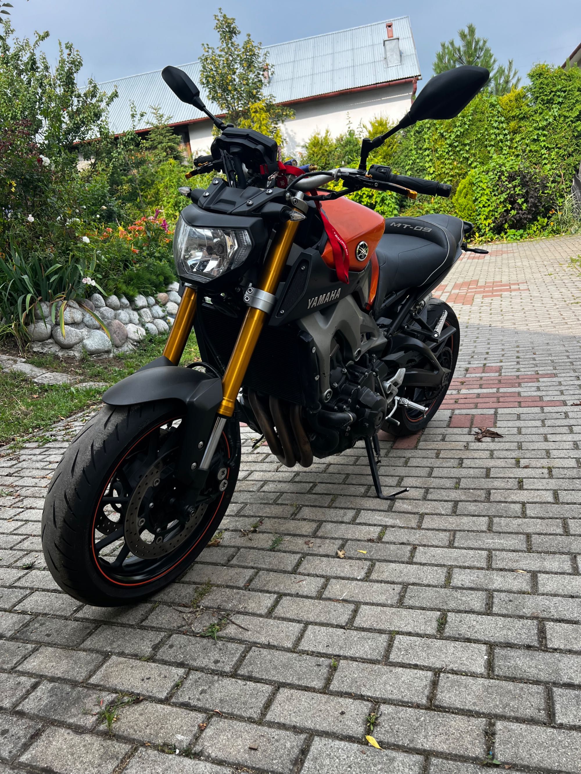 Yamaha mt 09 uszkodzona