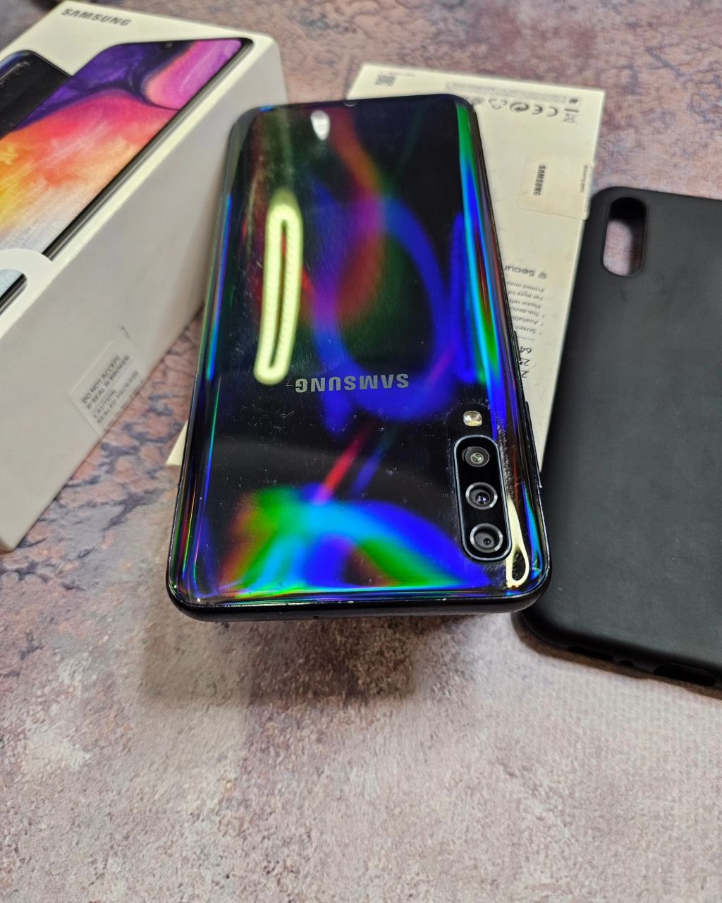 Samsung galaxy a50 4/64