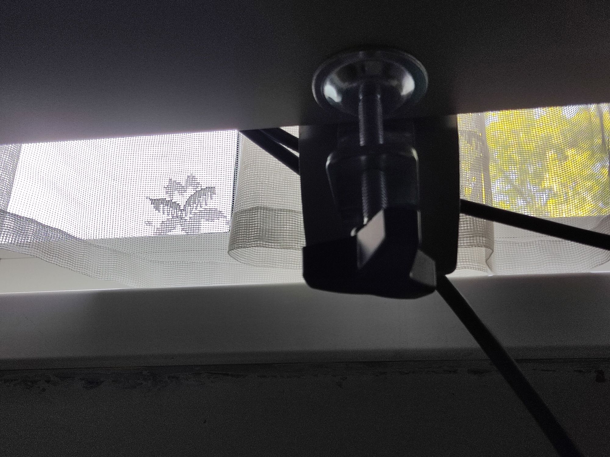 Dwa monitory Dell P2214Hb 21" + uchwyt