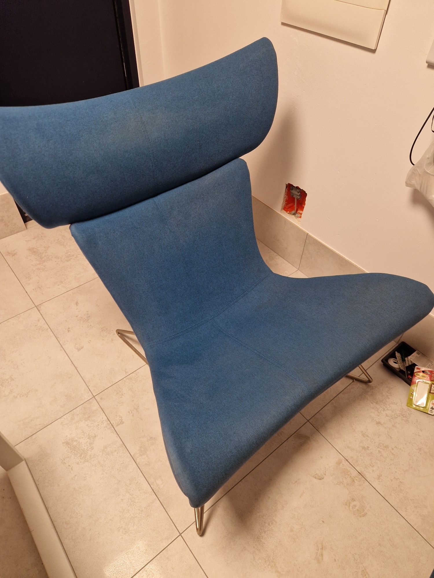 Fotel Imola z podnóżkiem BoConcept