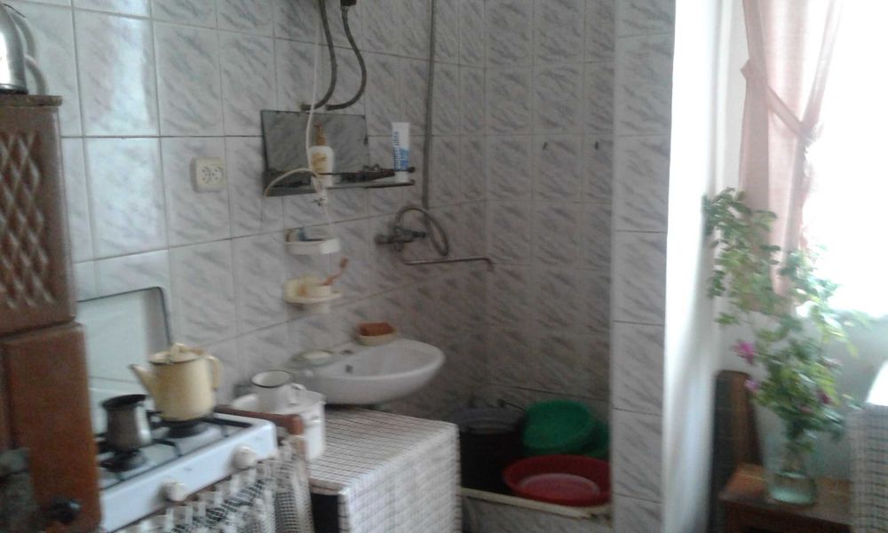 Продається будинок Рава Руська земельна ділянка квартира Рава-Руська