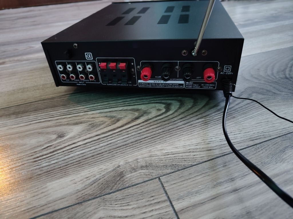 Amplituner Wzmacniacz Voice Kraft Bluetooth USB FM 5 kanałów