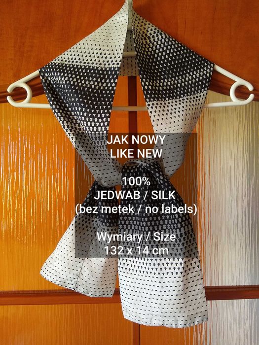 Elegancki biało-granatowy szalik jedwabny, 100% Jedwab, 132 x 14 cm