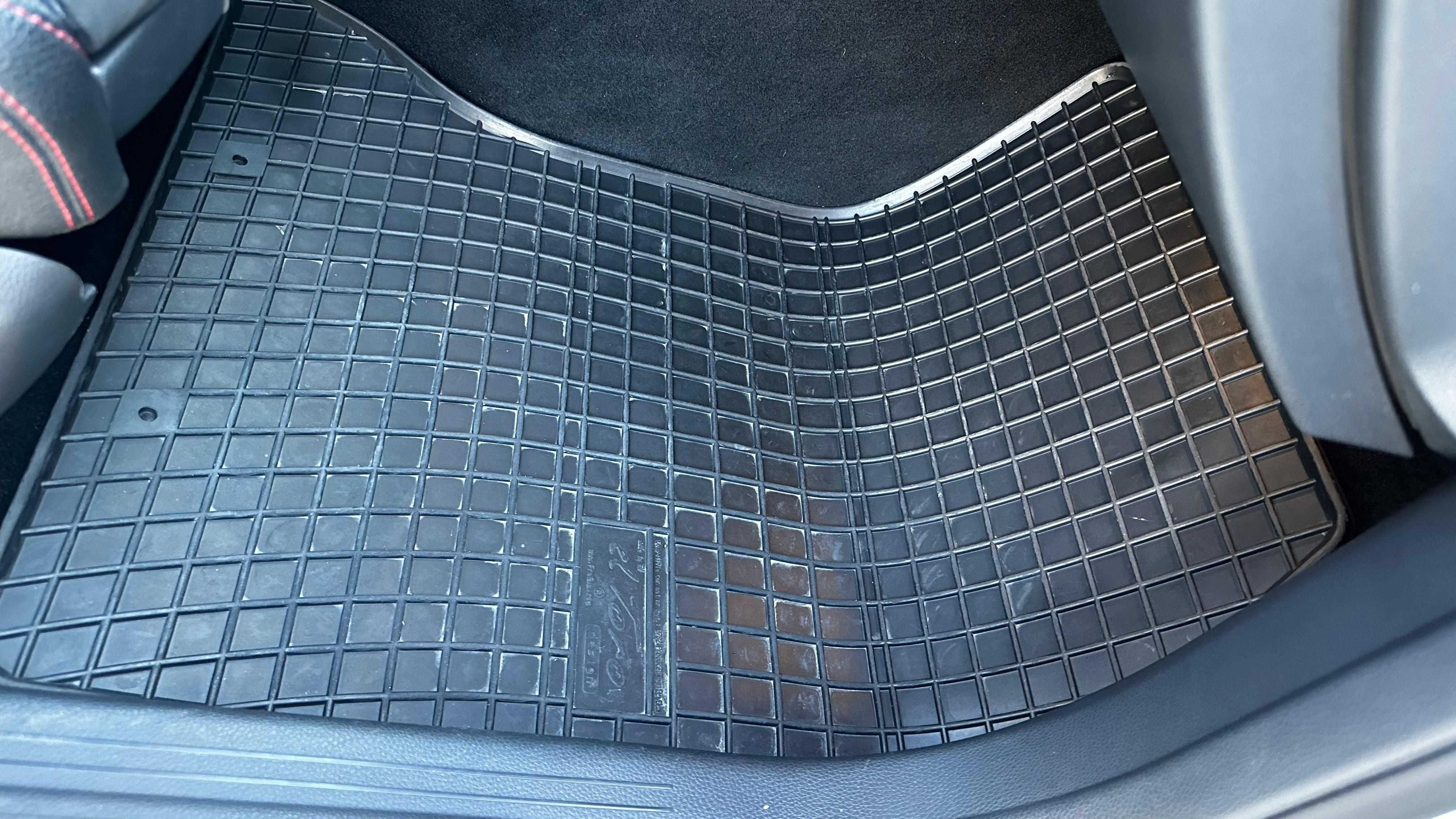 Tapetes borracha Mercedes A180