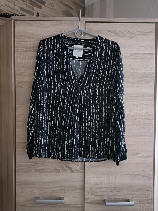Czarno biała bluzeczka z wiskozy