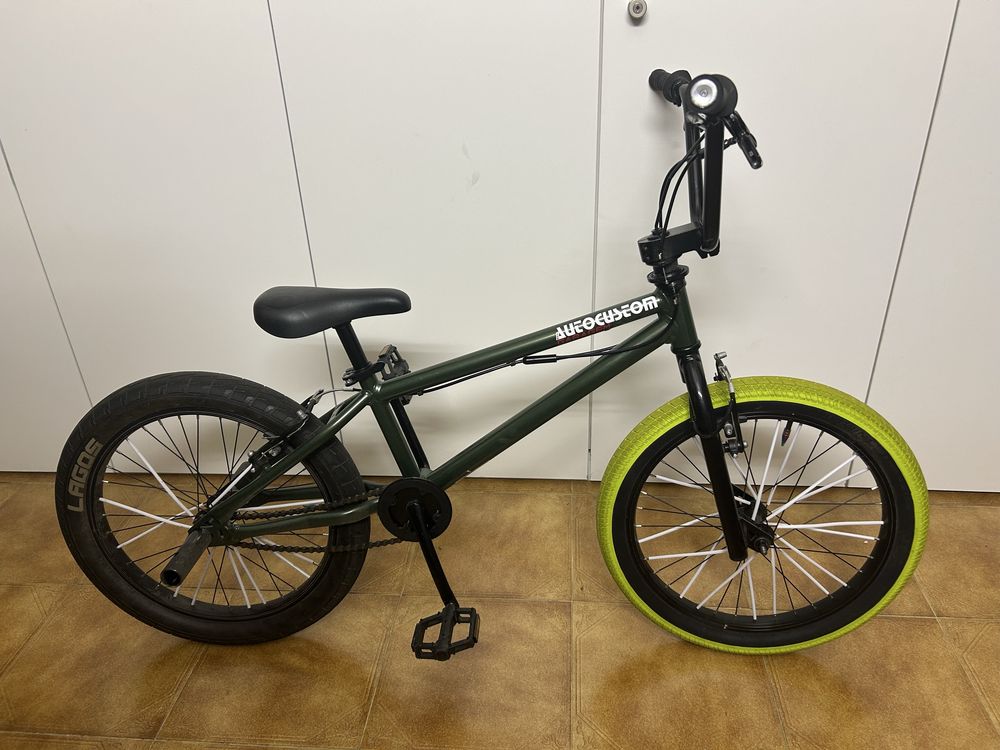 Bicicleta BMX modificada