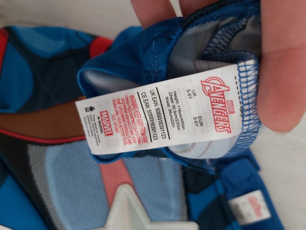 Strój karnawałowy przebranie kostium Marvel Kapitan Ameryka r 116
