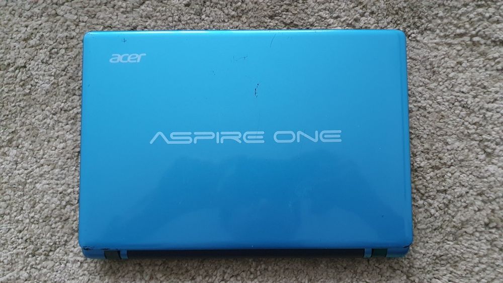 Acer ASPIRE ONE 725 (Windows 10!)