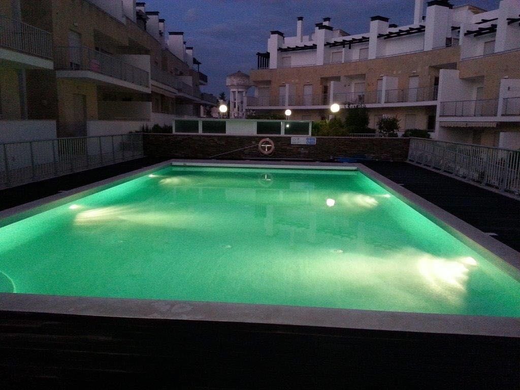 Apartamento T2 piscina aquecida, ar condicionado e Internet