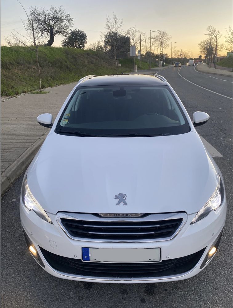 Peugeot com possibilidade de financiamento