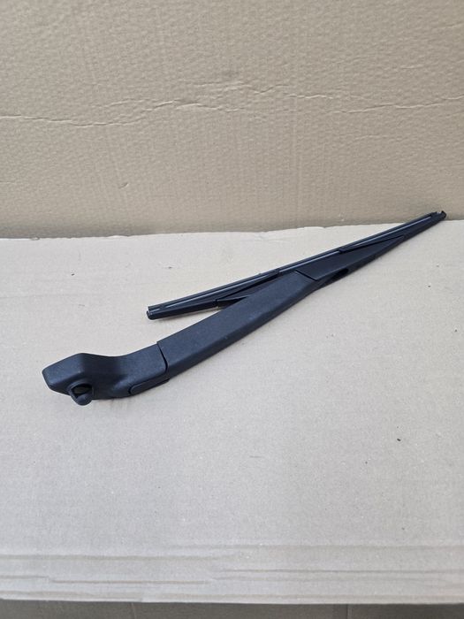 Wycieraczka tylnej szyby Volvo V70II XC70II