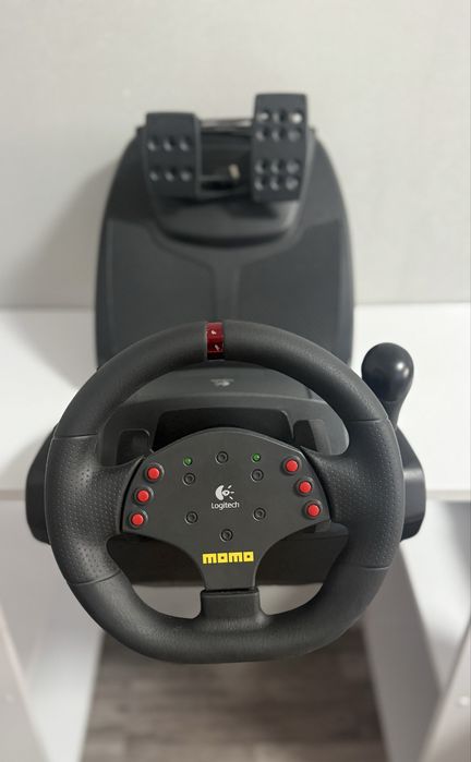 Игровой руль для ПК Logitech