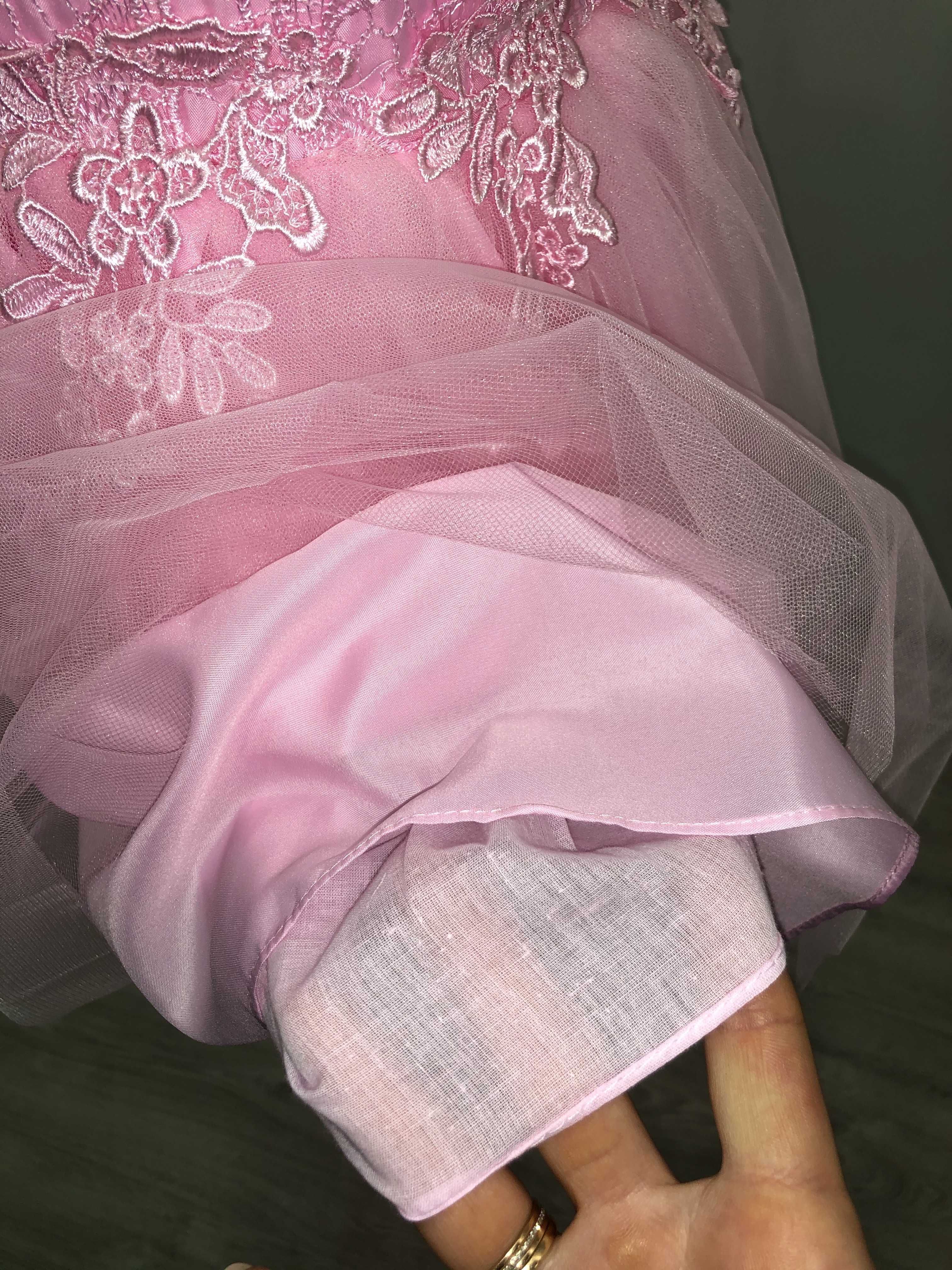 Нарядное, праздничное, воздушное платье розового цвета, р. 110-120 см.