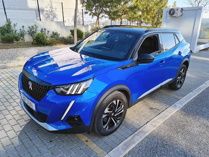 Peugeot 2008 BlueHDi 130 EAT8 GT