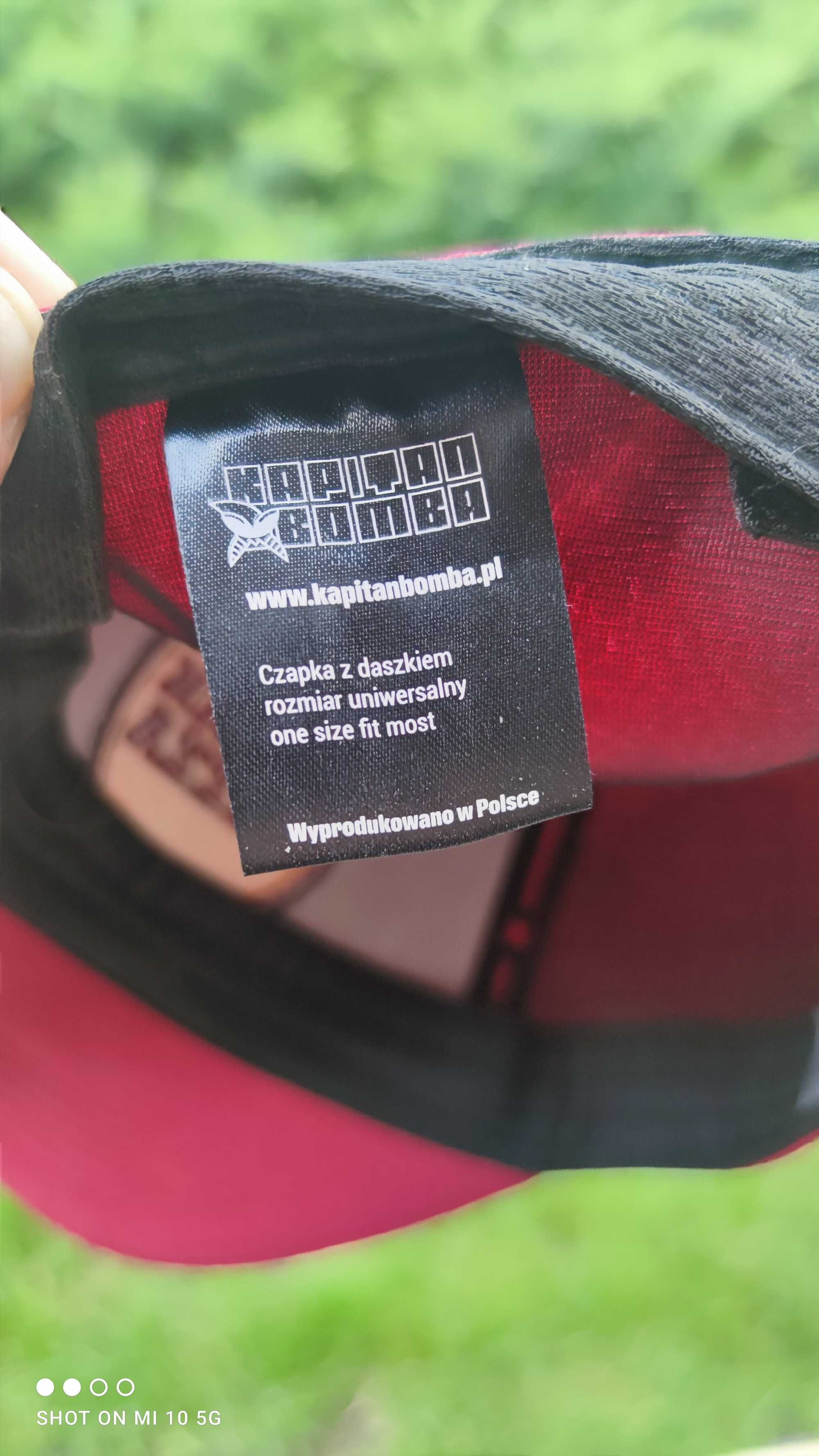Czapka z daszkiem kapitan bomba galak pizza