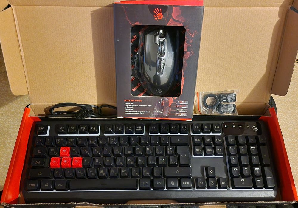 Клавиатура мышка Bloody комплект