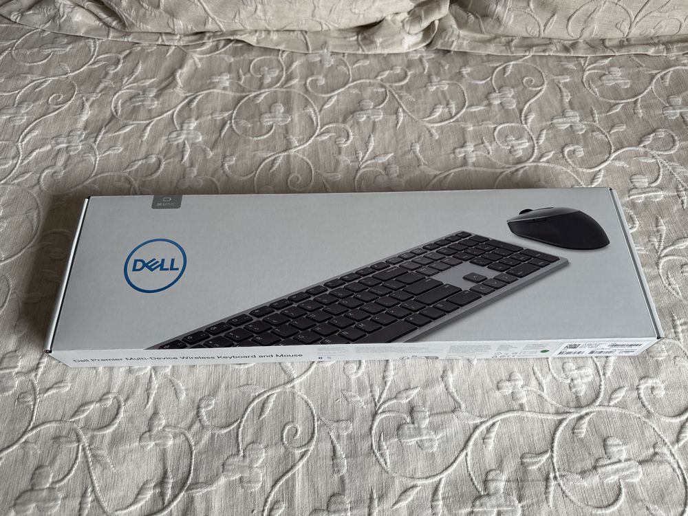 [Selado] Combo Teclado e rato Dell KM7321W sem fios