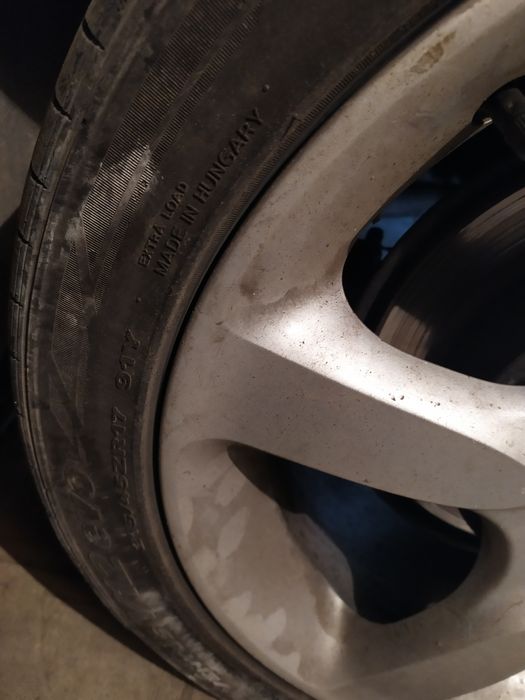 Продам автошини б/в