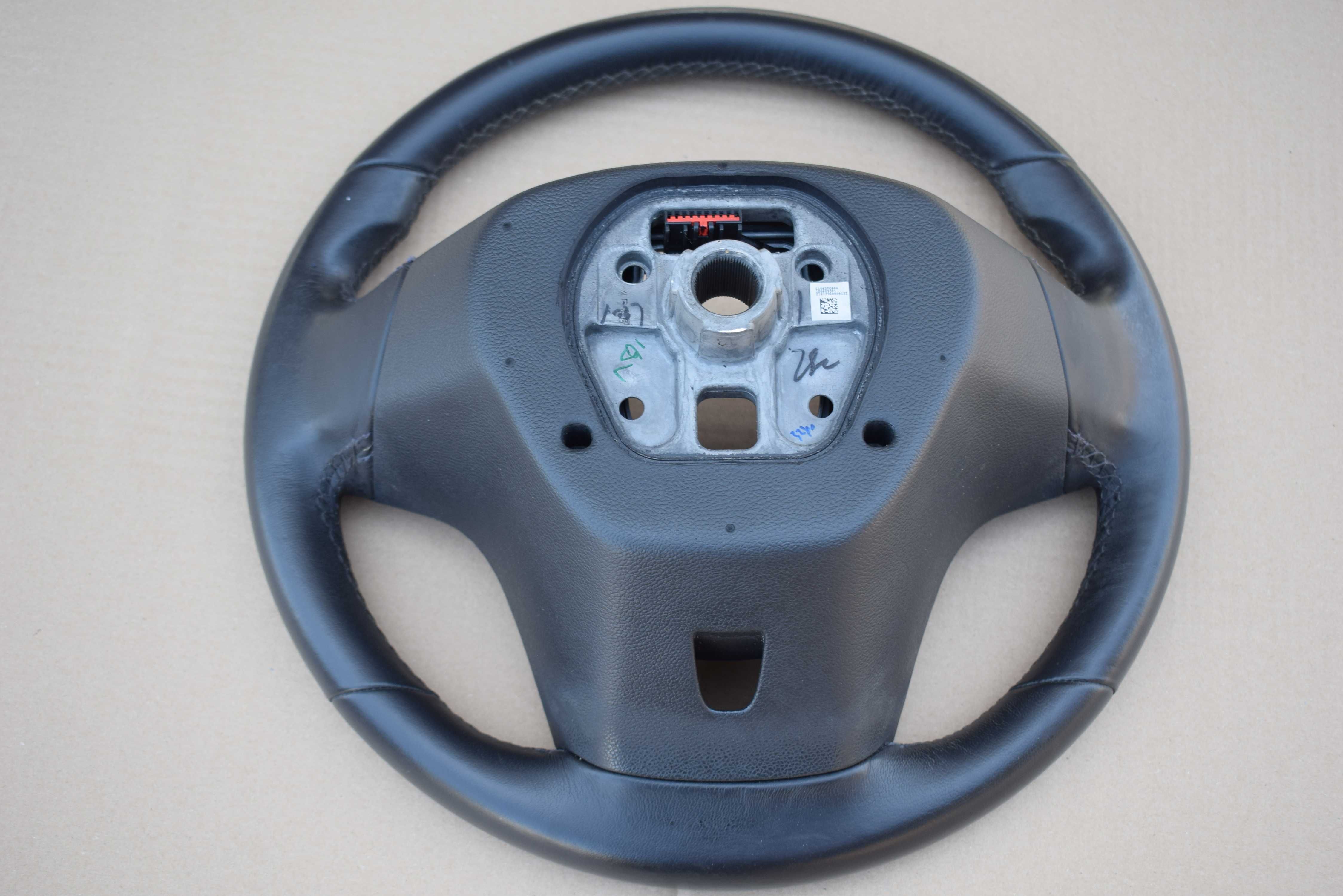 Kierownica skóra multifunkcja Chevrolet Malibu 13R.
