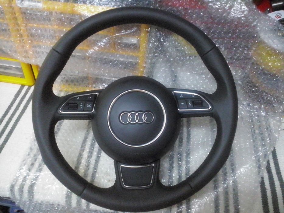 Volante em pele com airbag para audi A3 8V e Audi Q3