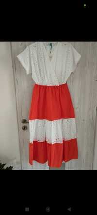 Sukienka z haftem pomarańczowa
