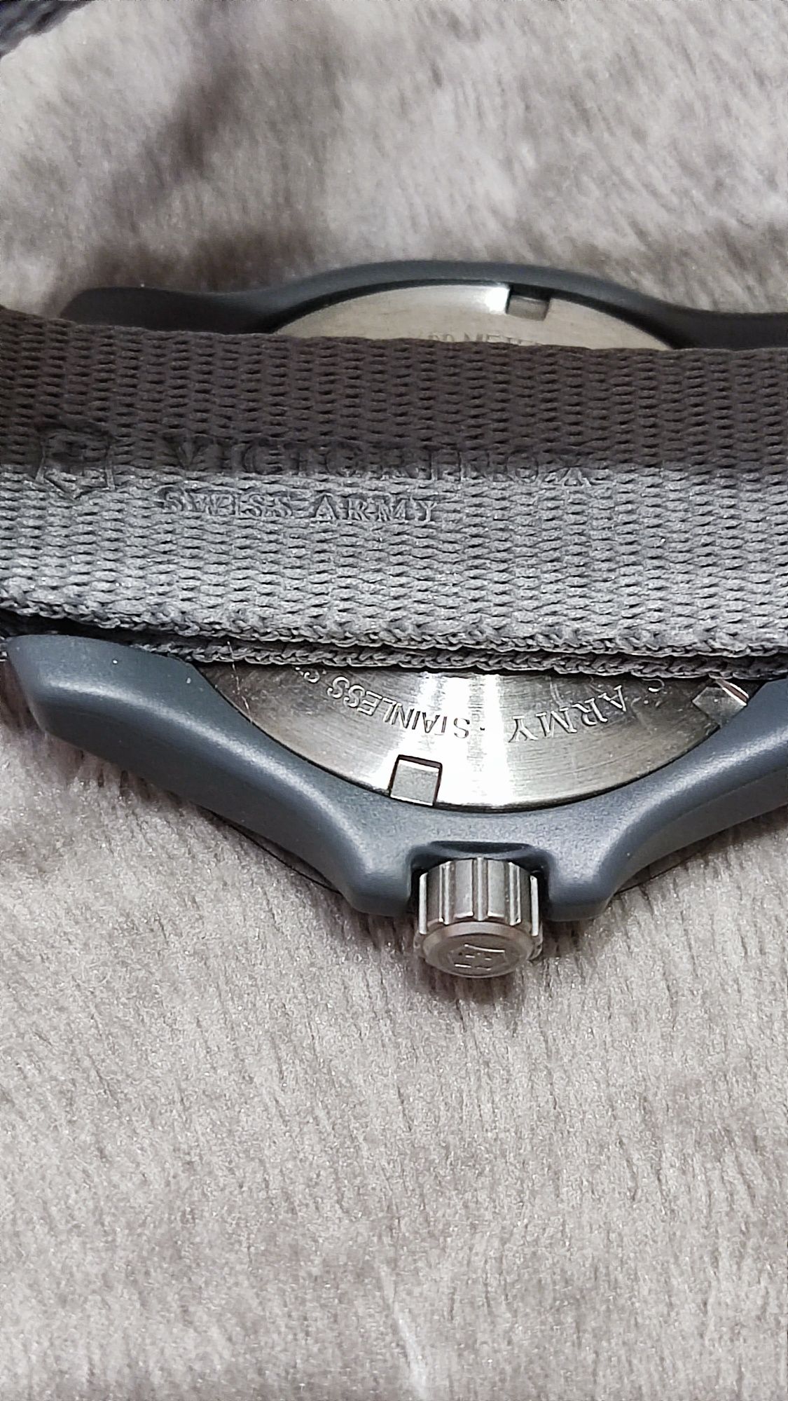 Швейцарський годинник Victorinox