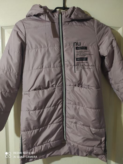 Курточка на дівчинку.