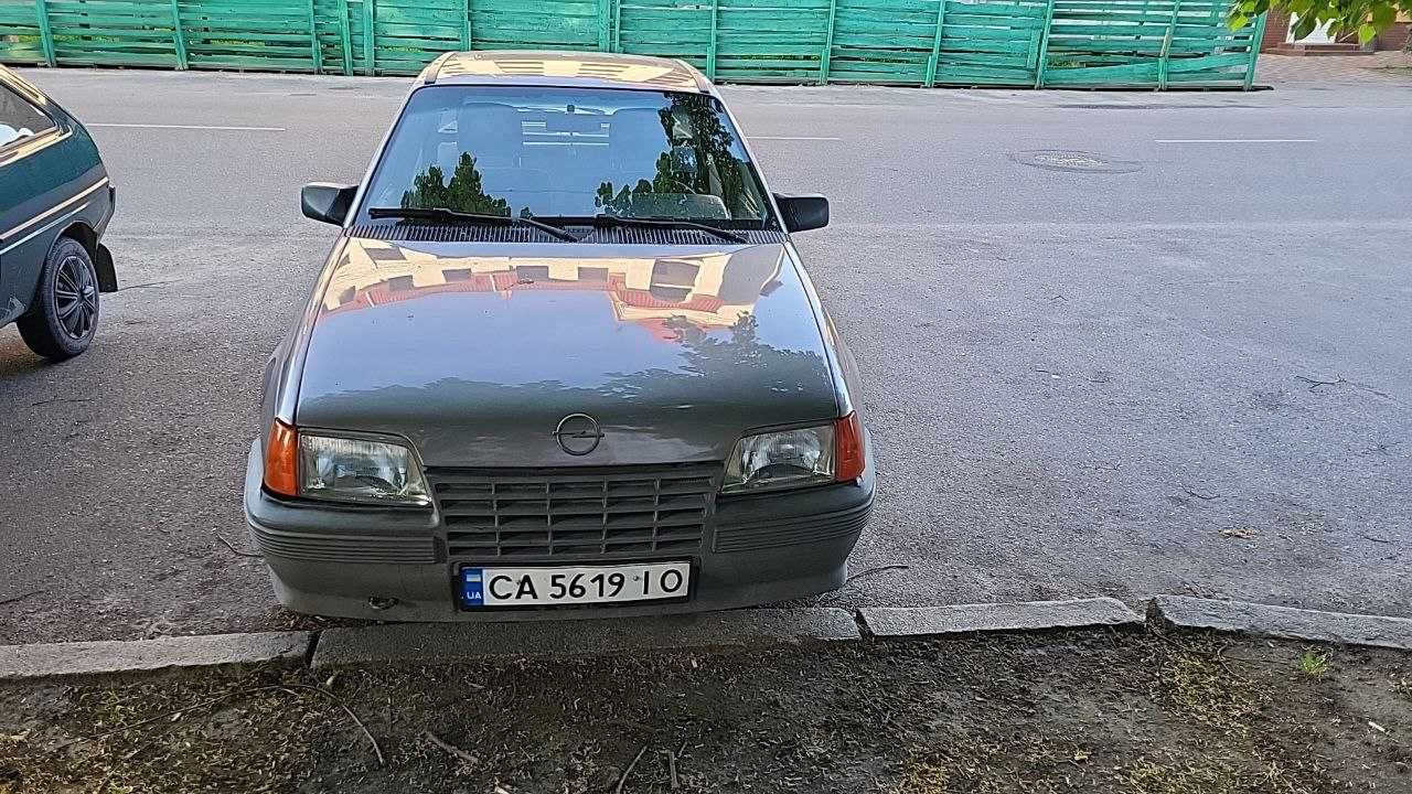 продам авто Opel Kadett 1.6 Дизель