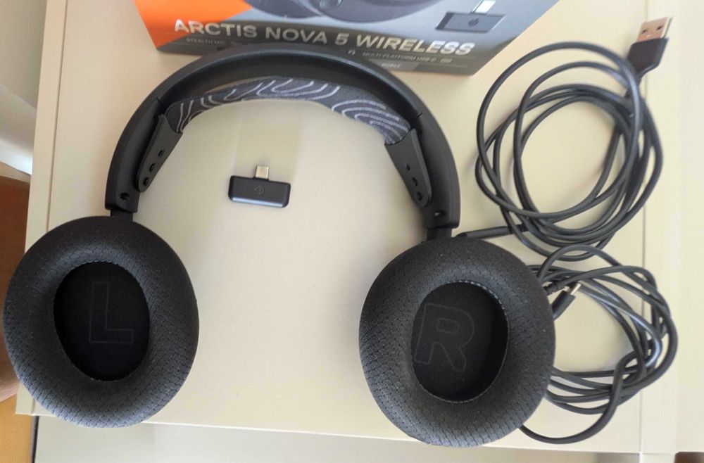 Headset Steelseries Arctis Nova 5 Wireless/Bluetooth Preto