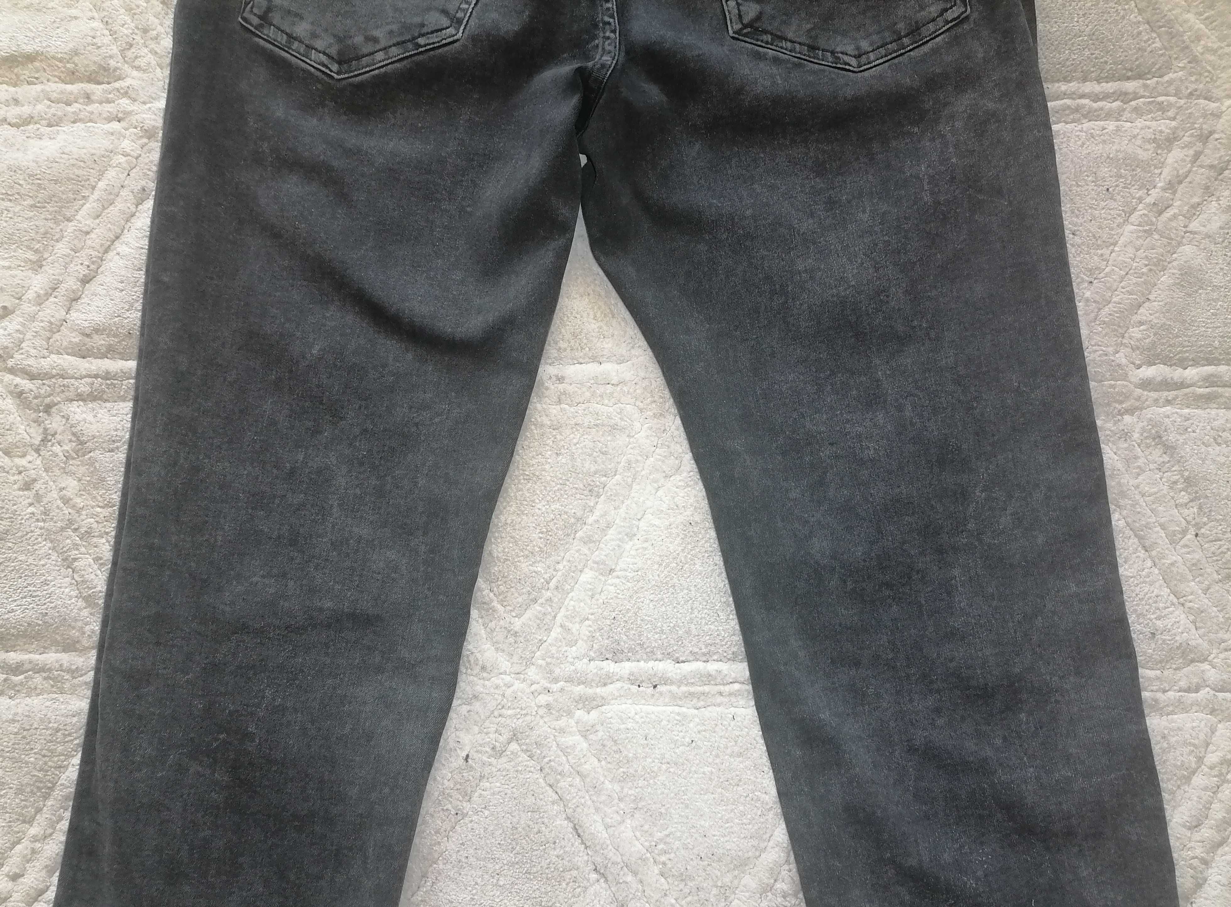 RESERVED - Jeansy 32/32 długie spodnie jeansowe