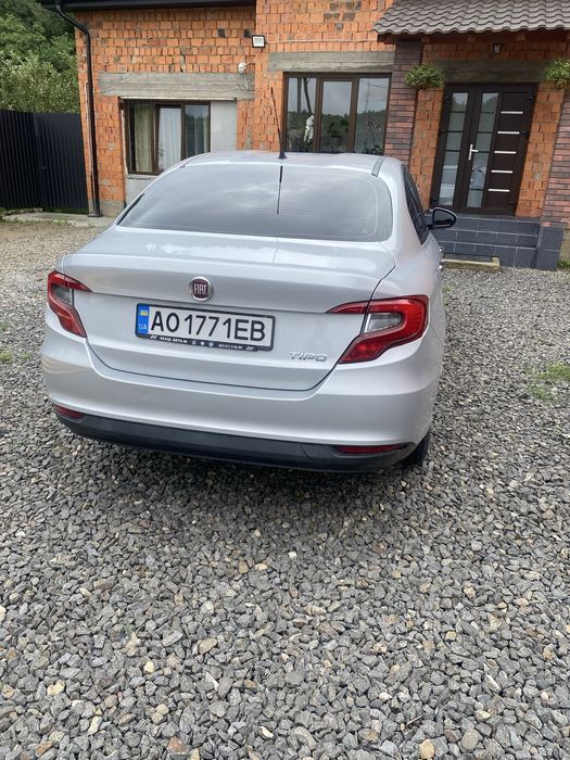 Fiat Tipo 2016 року випуску
