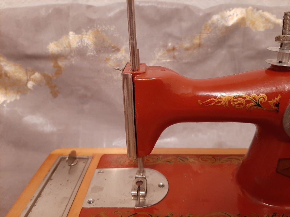 Радянська  швейна машинка