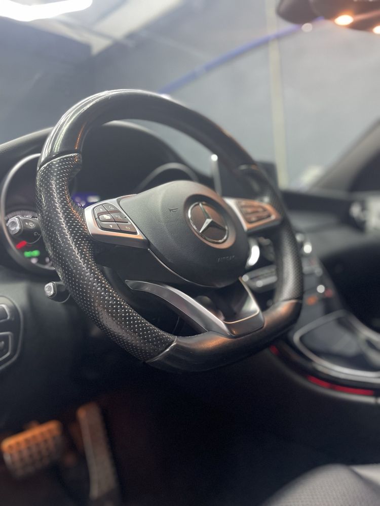 Mercedes Benz C 300 H AMG