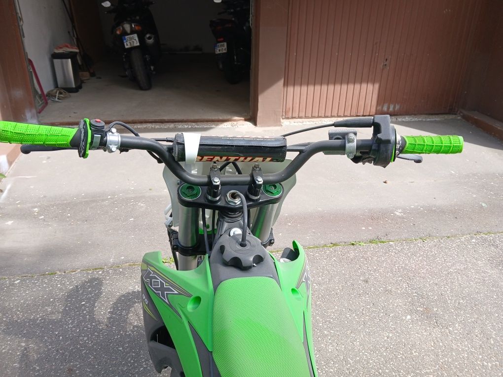 Kawasaki kx85 cross 2016