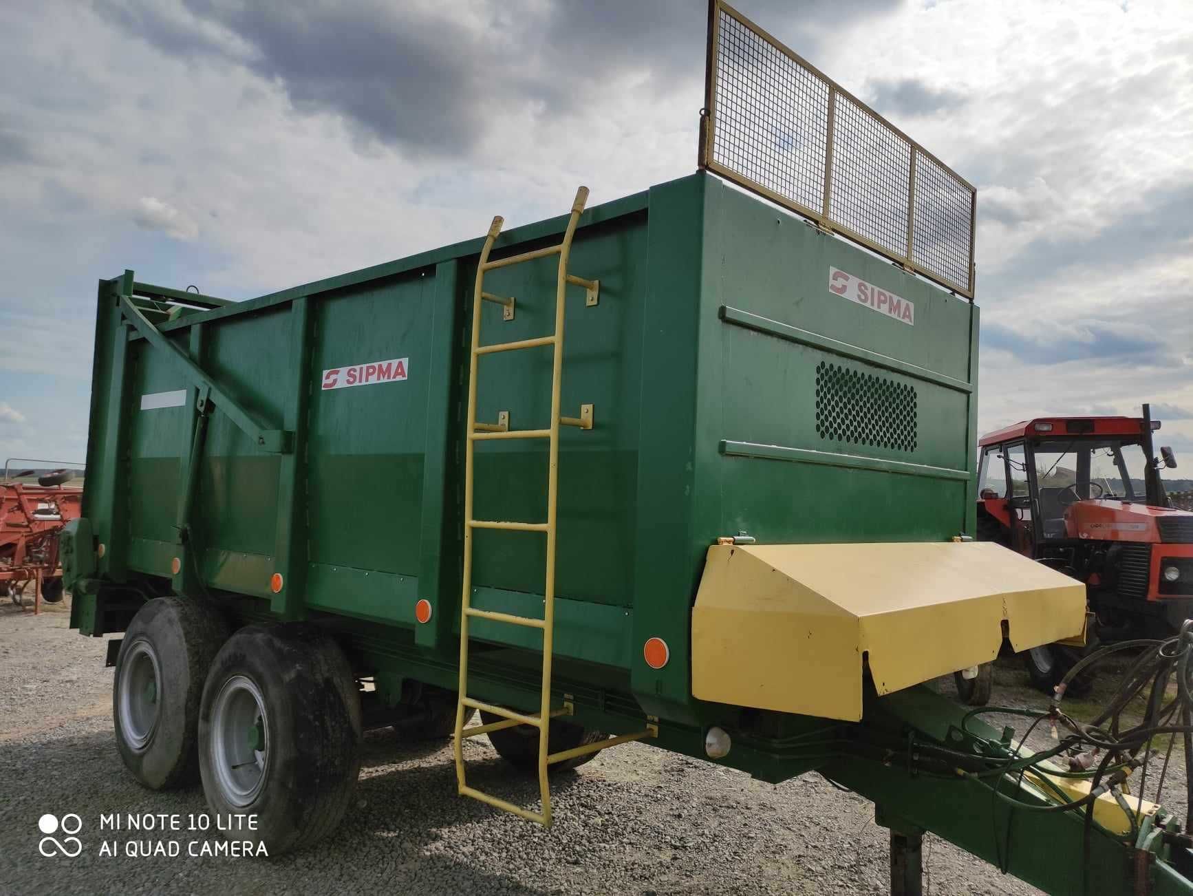 Rozrzutnik obornika Sipma N-252 tandem 12 ton 4 wałki pionowe 2004 rok