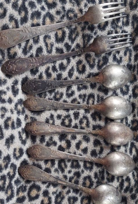 Мельхиор СССР ложки вилки набор 5 ложек и 2 вилки