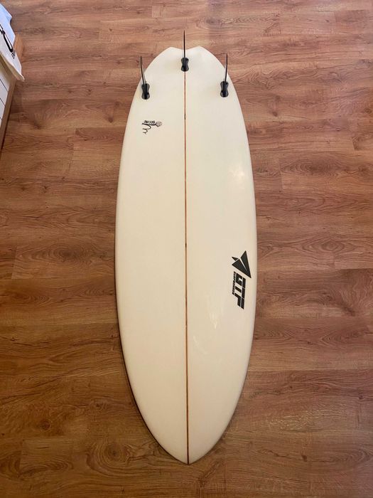 Vendo prancha de Surf 6,6 GTF - BOEING NOVA