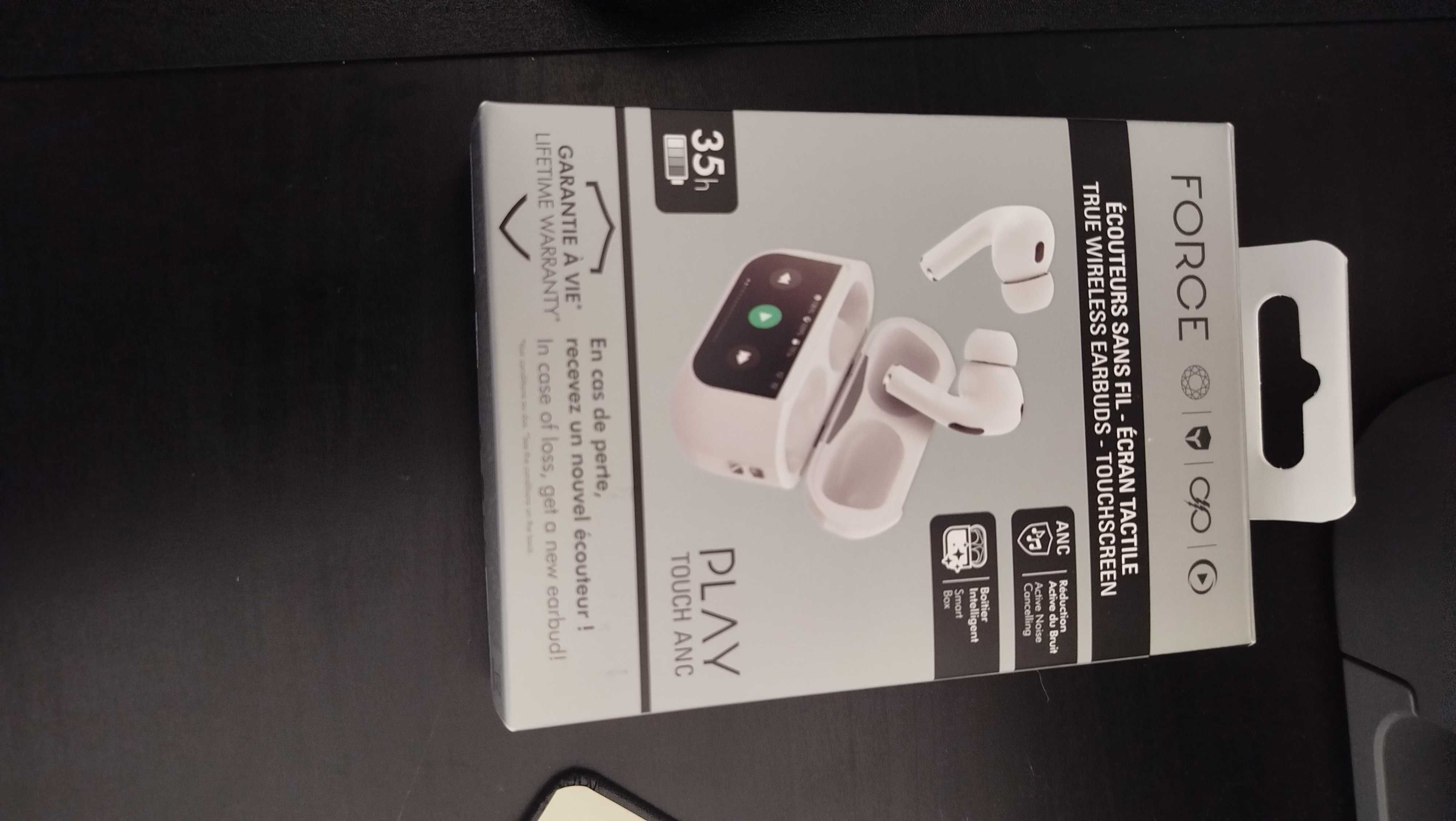 Auriculares Earbuds true wireless Force Play III com ecrã touch novos