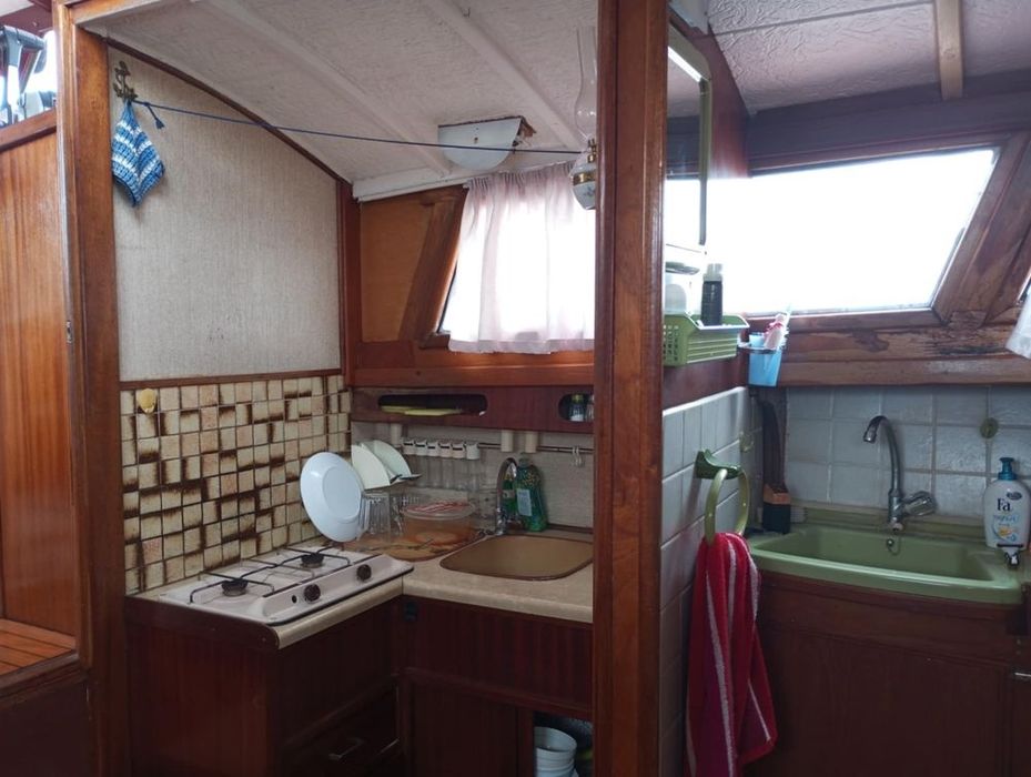 jacht motorowy hausboat