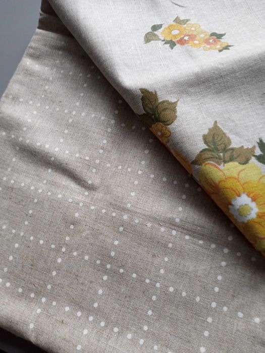 Obrus z lnu 140x140 cm PRL