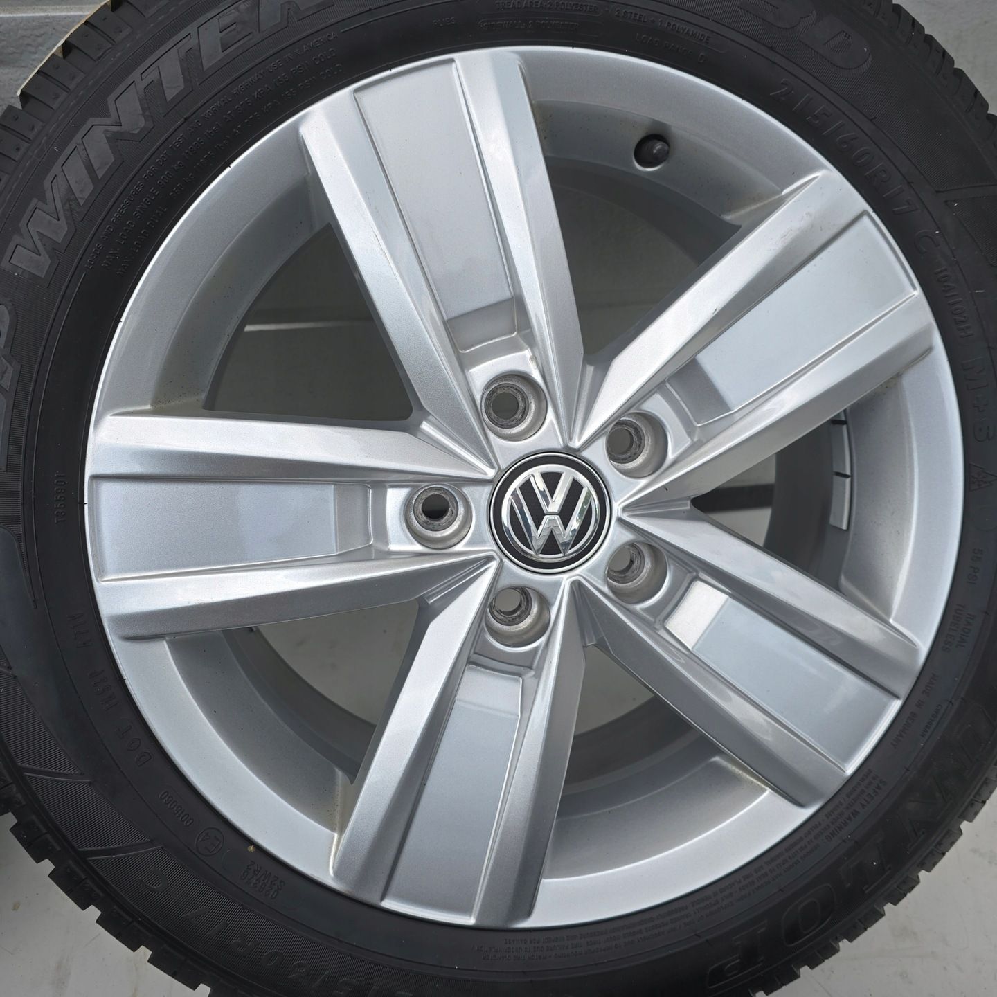 VW T5 T6 Multivan 5X120 Dunlop 215/60R17 C 104/102 H 17'' ET55 23R 4X