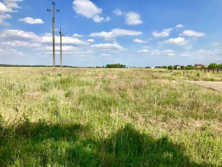 Продам ділянку під забудову с. Хмільна Поруч  КМ "Ялинкове"