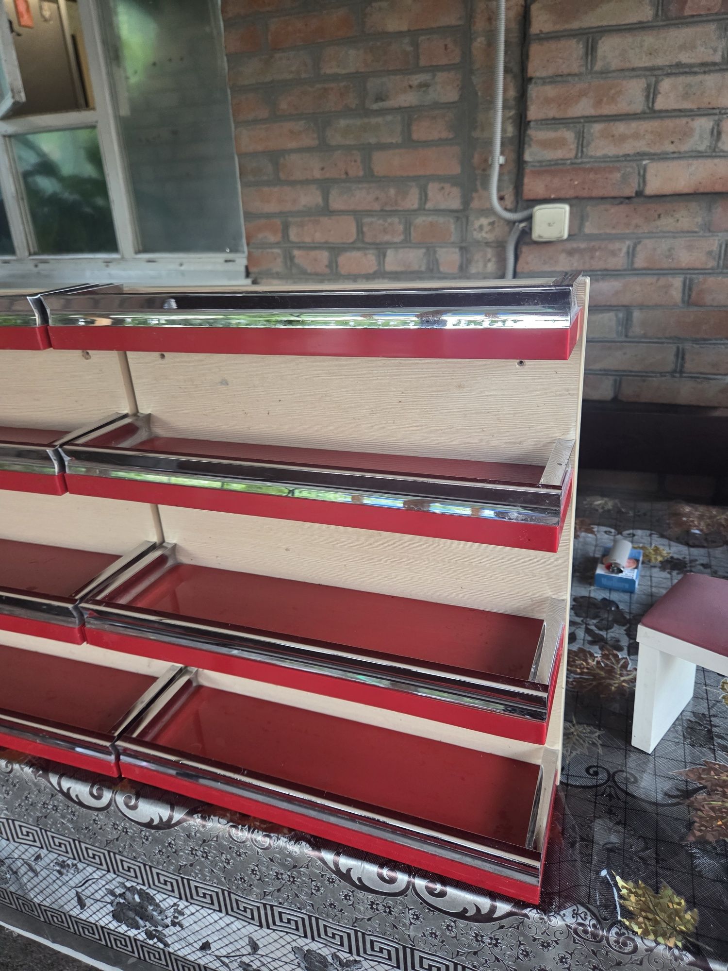 Продам полички для гель-лаків