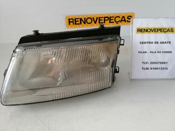 Ótica / farol esquerda VOLKSWAGEN Passat Variant (3B5)