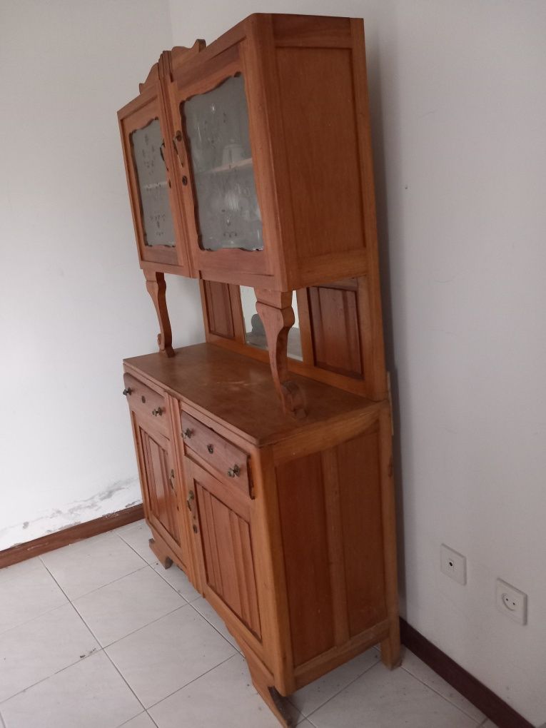 Louceiro cristaleira
