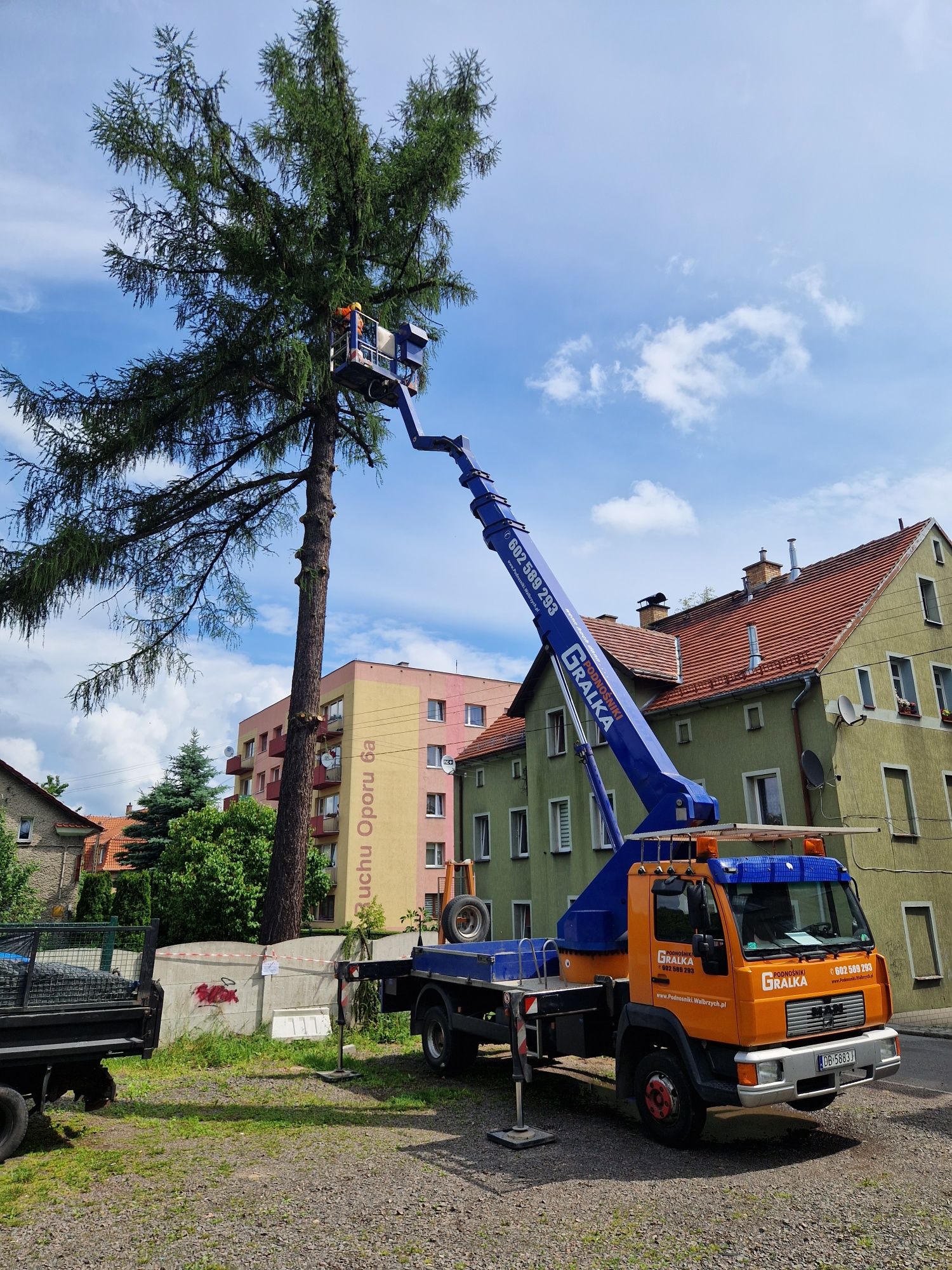 Podnośnik koszowy,  zwyżka, 20m, 27m, wynajem z operatorem, 24h/7dni